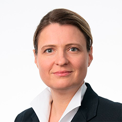 Barbara Auer