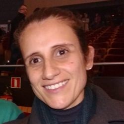 Simone Gisele de Oliveira