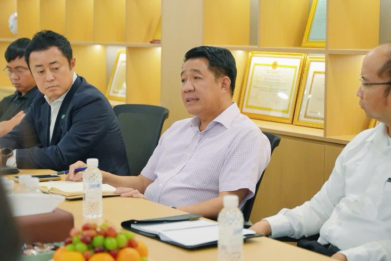 Hung Nhon and its strategic partners to implement hi-tech agricultural projects