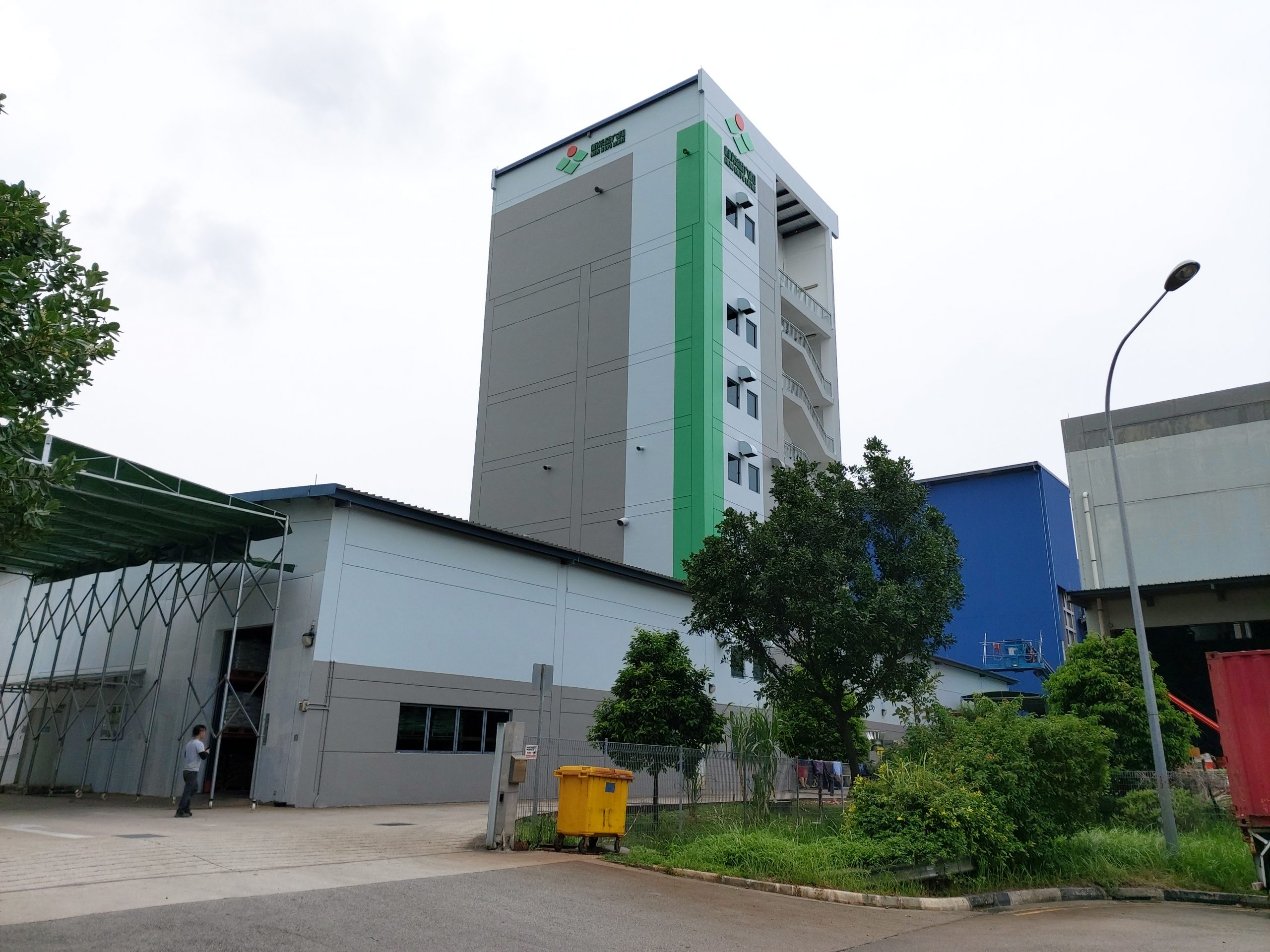 IFC proposes USD 150M loan to New Hope Singapore