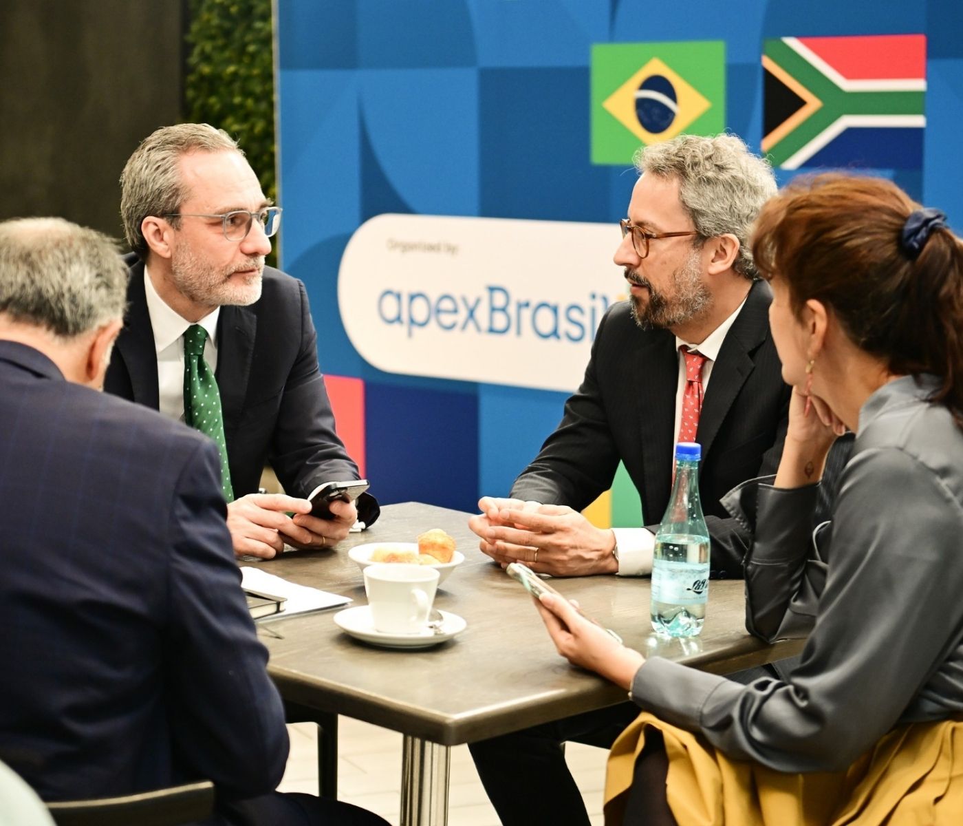 ApexBrasil amplia conexões entre empresas brasileiras e sul-africanas
